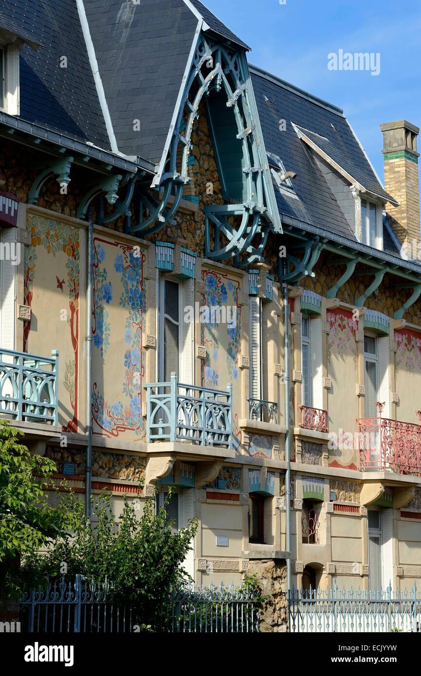 France, Meurthe et Moselle, Nancy, Rue Felix Faure, Art Nouveau subdivision house by architect Cesar Pain, villa Les Clematites Stock Photo