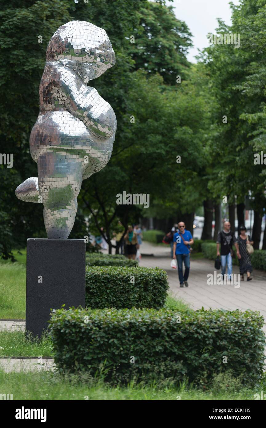 Latvia, Vidzeme, Riga, European capital of culture 2014, historical centre listed as World Heritage by UNESCO, Art-object Venus of Willendorf the 21st century, the work of the artist Brigita Zelca is located at a building of the Latvian Academy of art in Stock Photo