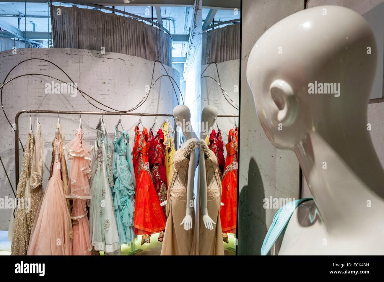 Delhi emporio mall hi-res stock photography and images - Alamy
