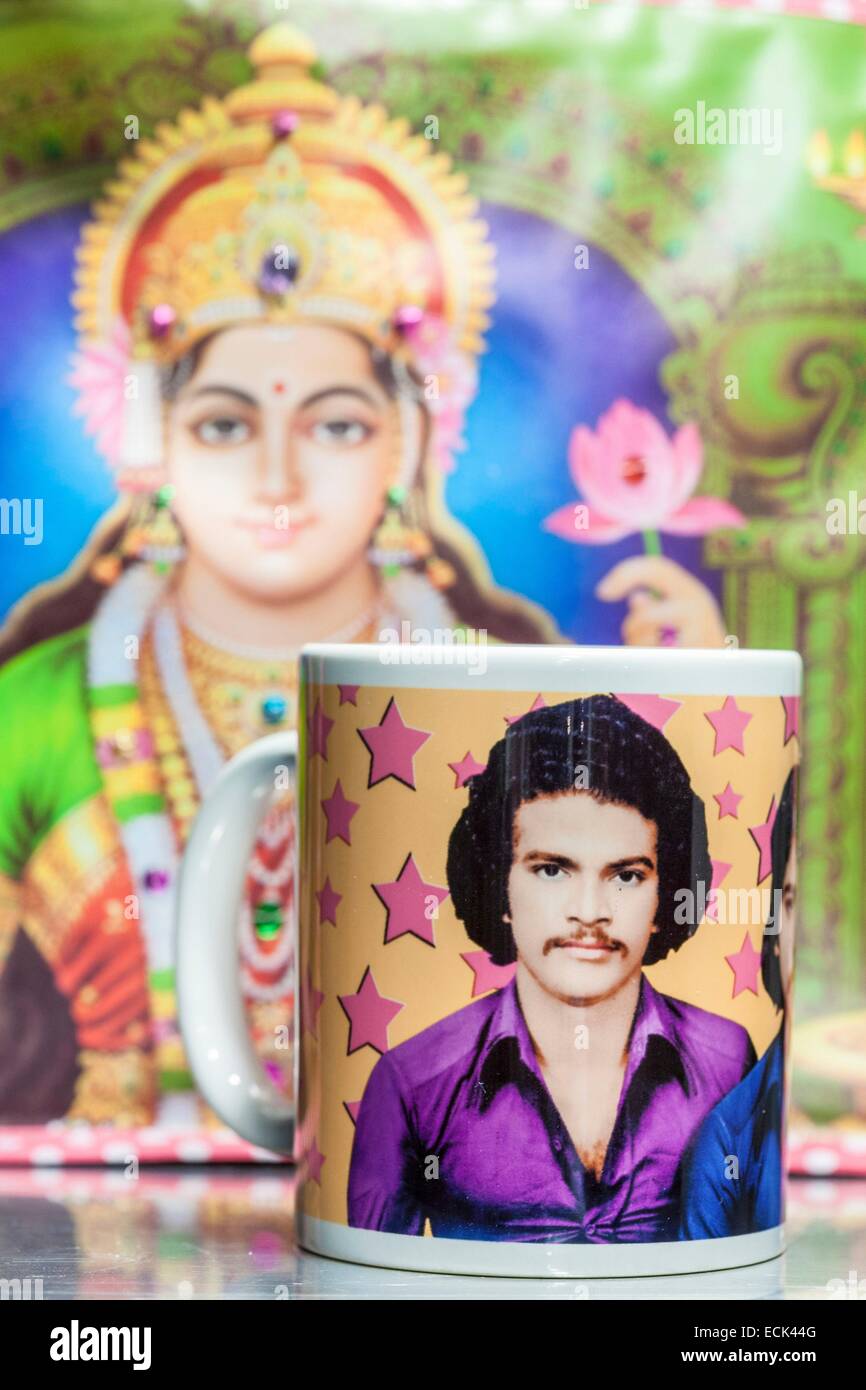 India, New Delhi, Hauz Khas Village, Lola's World, kitsch accessories store Stock Photo Alamy