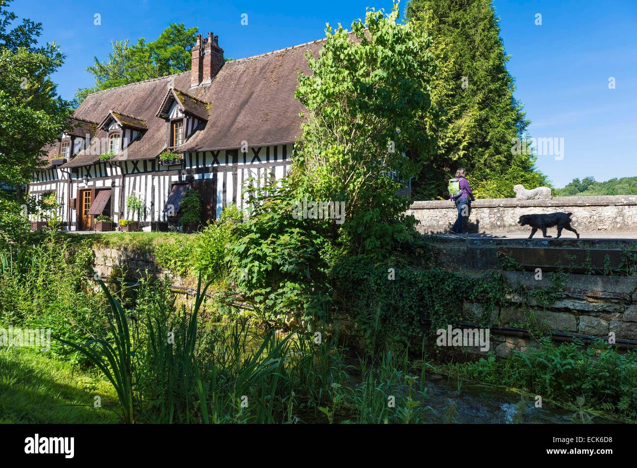 France, Eure, Lyons la ForΩt, labeled Les Plus Beaux Villages de France, typical timbered houses, Les Trois Moulins, along the Lieure river, timbered houses Stock Photo