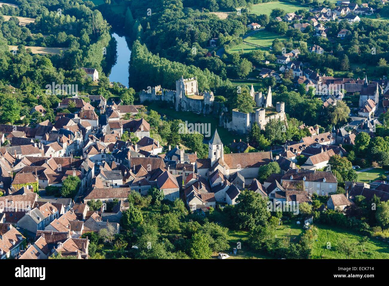 France, Vienne, Angles sur l'Anglin, labelled Les Plus Beaux Villages de France (The MoSaint Beautiful Villages of France), village and the castle (aerial view) Stock Photo