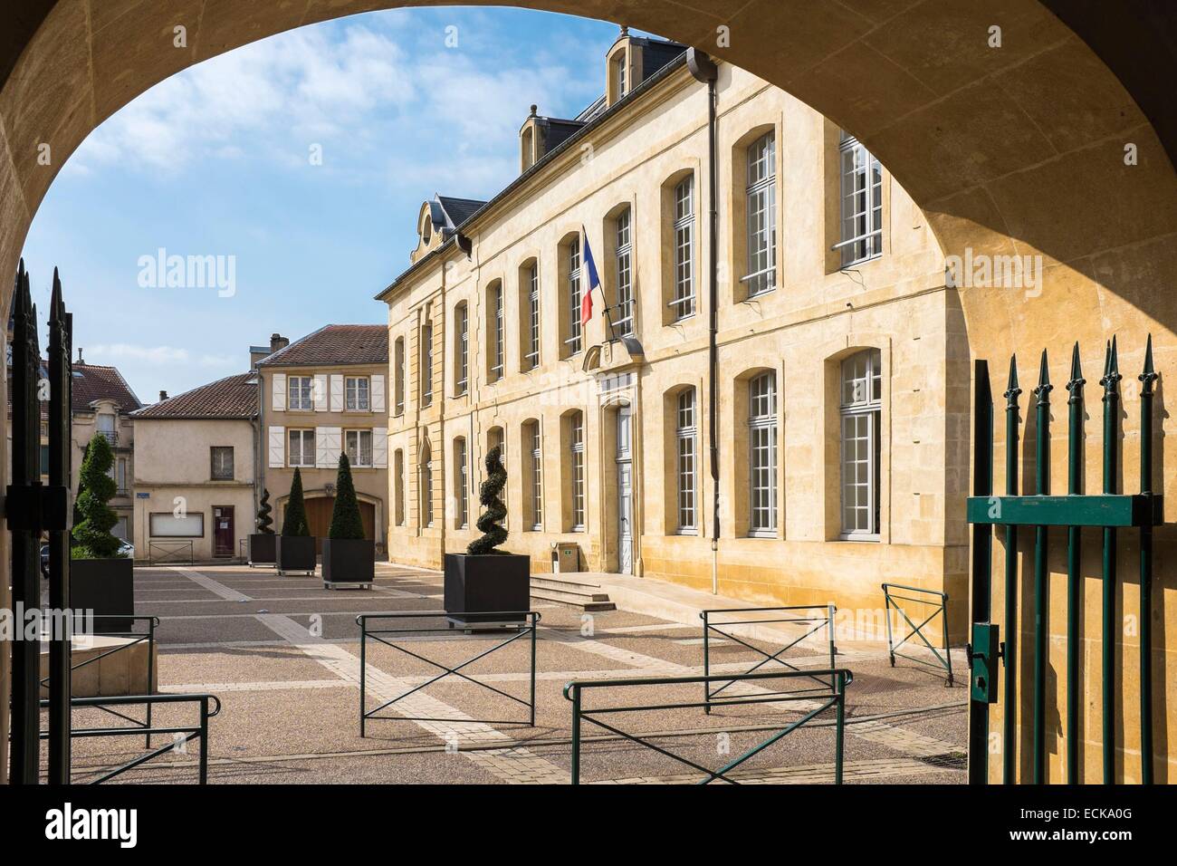 18th century town hi-res stock photography and images - Alamy