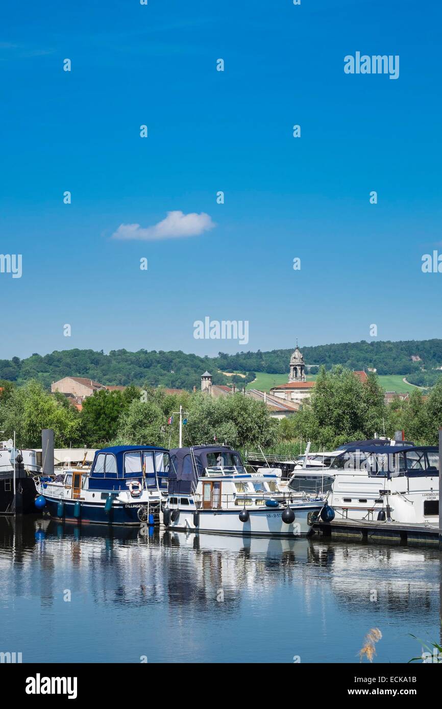 France, Meurthe-et-Moselle, Pont-a-Mousson, marina on Moselle river Stock  Photo - Alamy