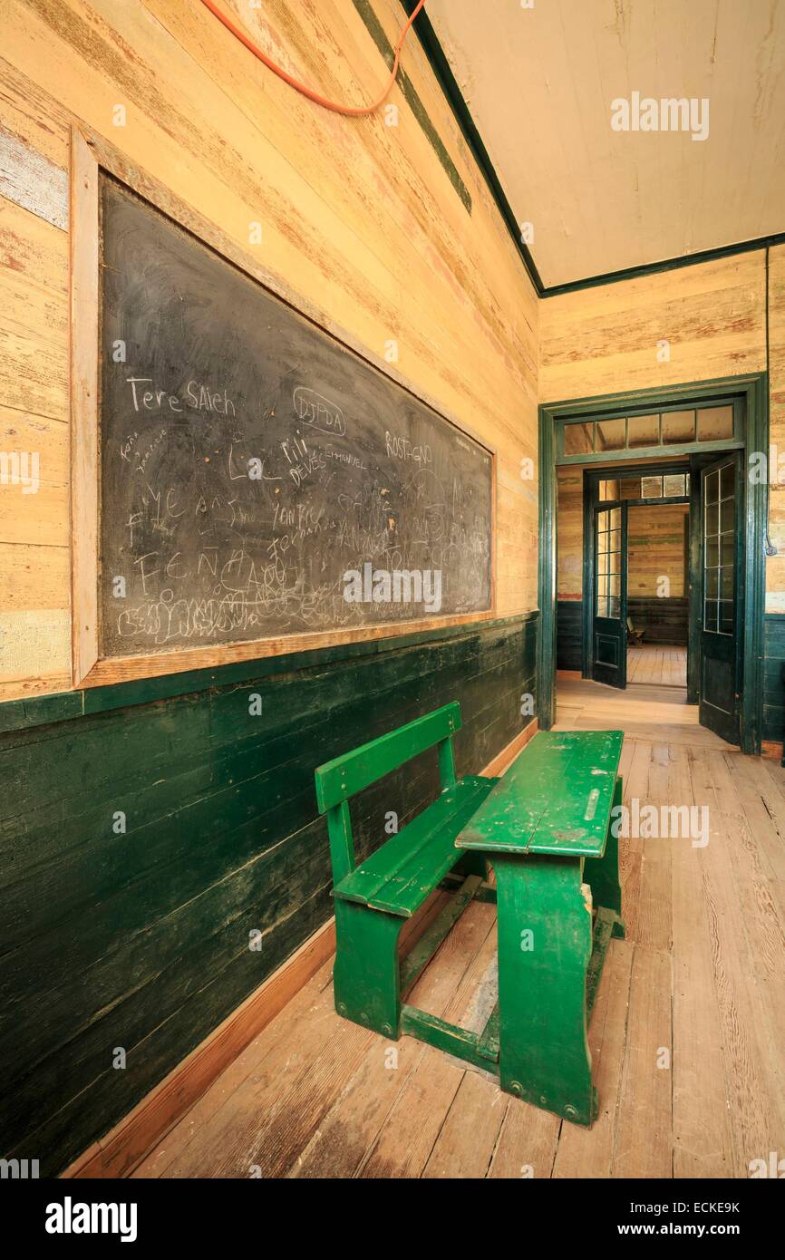Chile, El Norte Grande, Tarapaca Region, Iquique, Humberstone and Santa Laura Saltpeter Works, listed as World Heritage by UNESCO, classroom interior Stock Photo