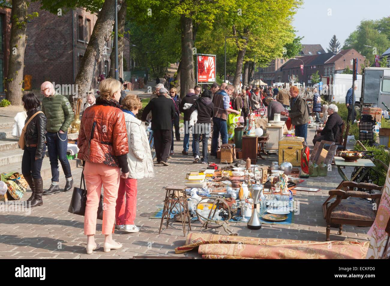 Belgium, Flanders, Limbourg Province, historic city of Tongeren (Tongres), antique flea market at the foot of the medieval ramparts Stock Photo