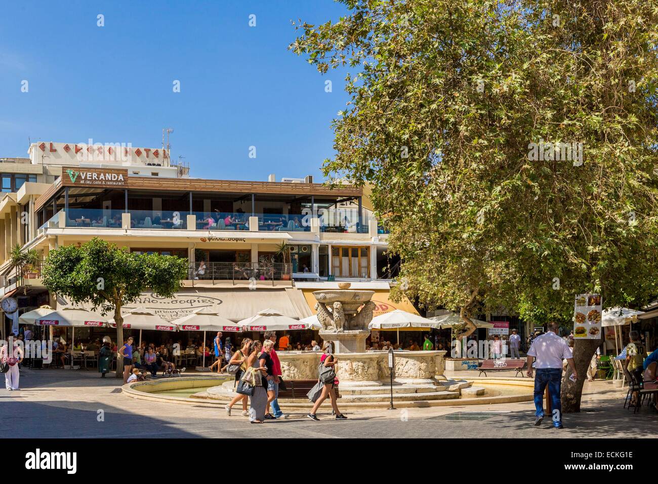 Greece, Crete, Heraklion, the pedestrian center Stock Photo - Alamy