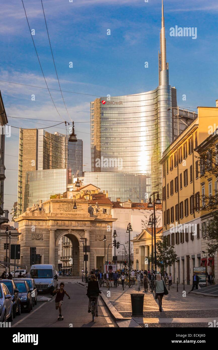 Italy, Lombardy, Milan, Corso Garibaldi, the door Garibaldi of the architect Giacomo Moraglia and view of the district Porta Nuova which the tower Unicredit bigger skyscraper of Italy Stock Photo