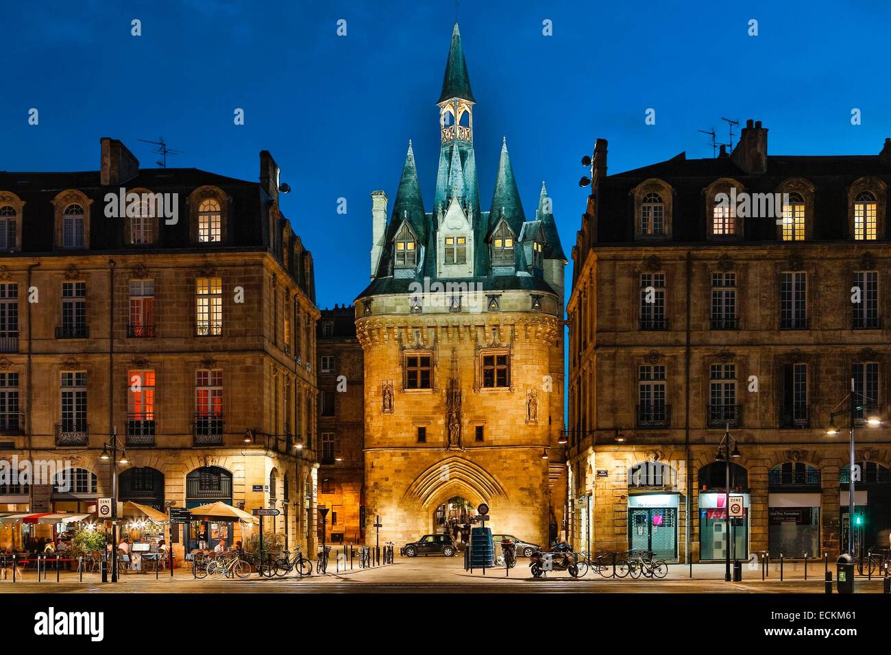 France, Gironde, Bordeaux, area listed as World Heritage by UNESCO, la Douane gate, Cailhau gate, La Lune harbour, historic site, night view of an enlightened historical tour Stock Photo