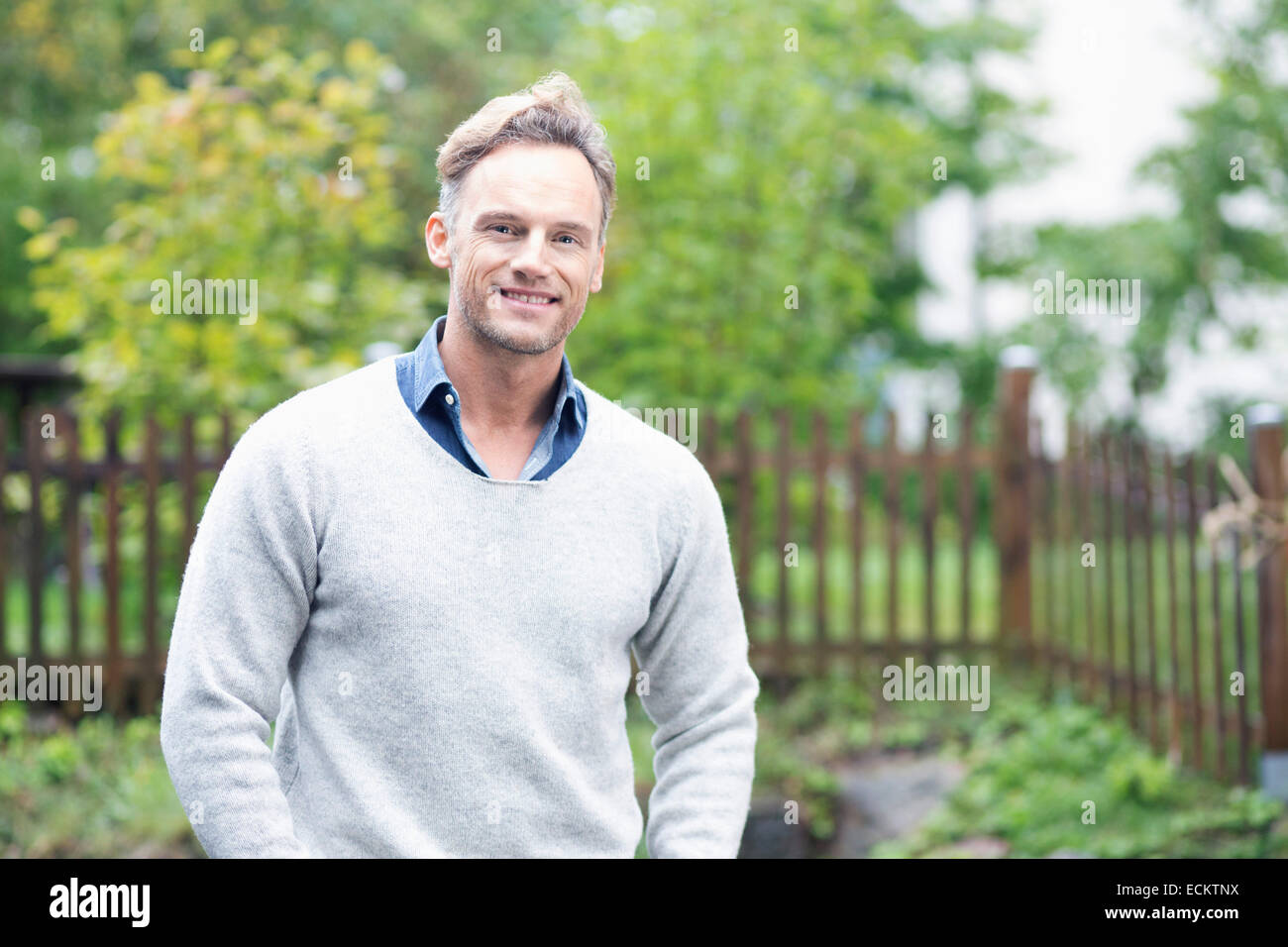 Mature man hi-res stock photography and images - Alamy