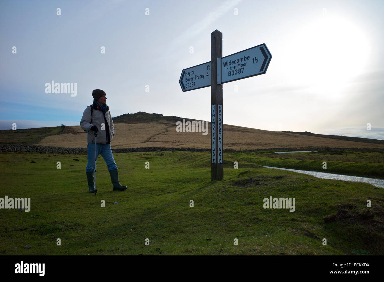 Devon dartmoor walker landscape hi-res stock photography and images - Alamy