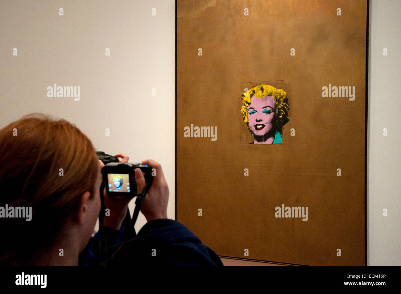 Marilyn monroe warhol painting hi-res stock photography and images - Alamy