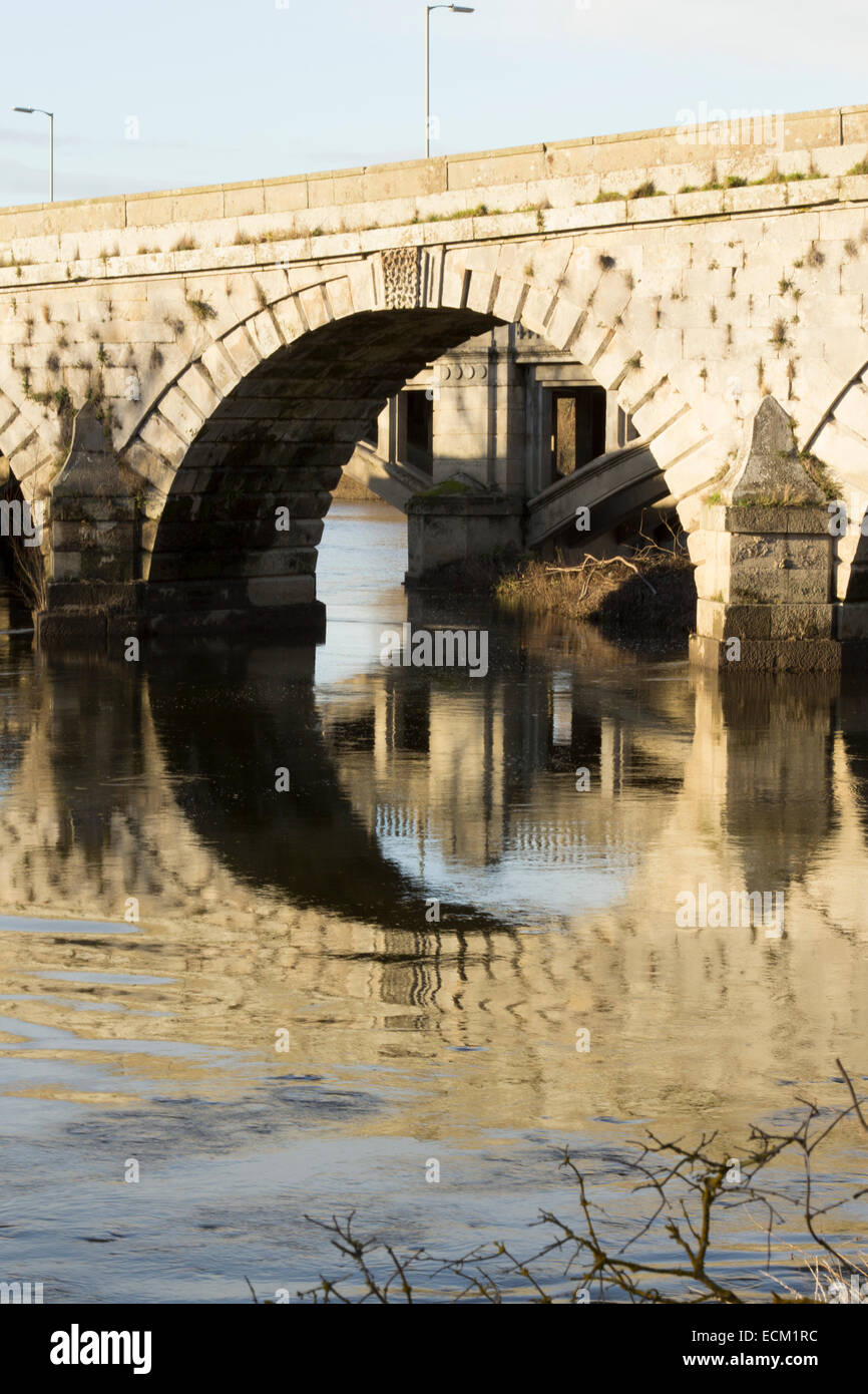 Old Bridge over River Severn at Atcham Stock Photo - Alamy