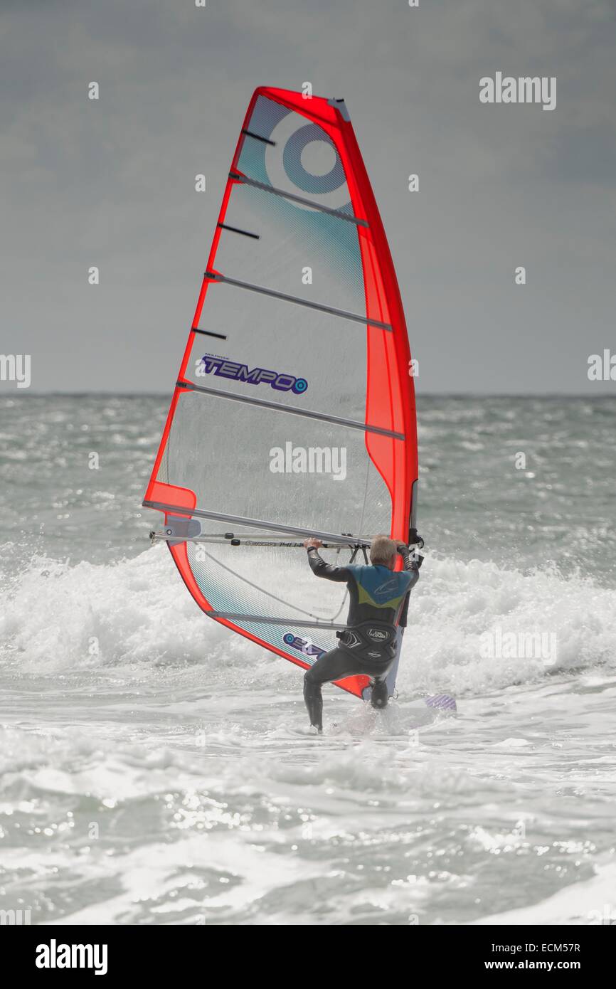 Clear skies, surf and a good wind provide a challenge for experienced