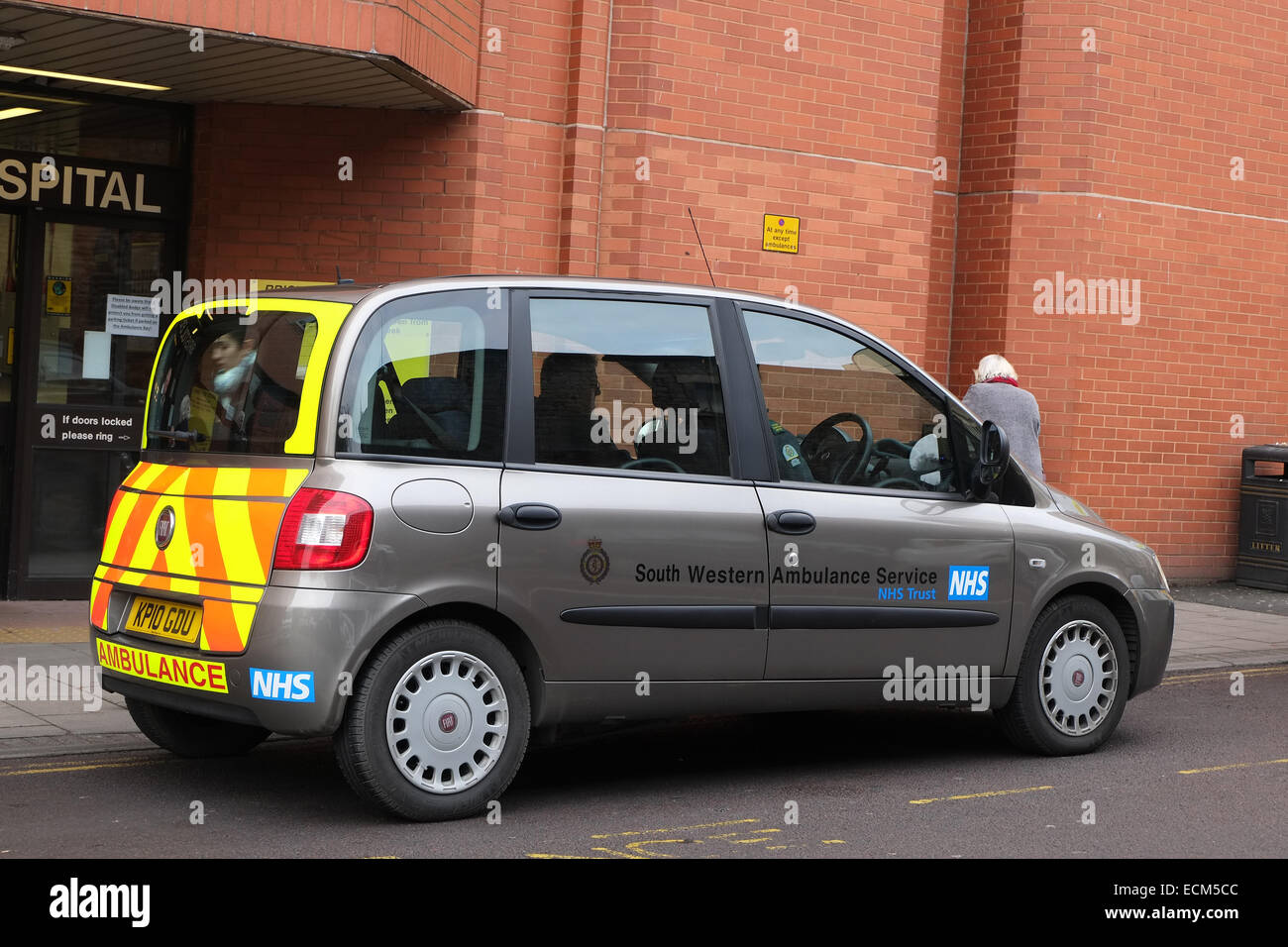 Hospital ambulance car outside the BRI Eye hospital. 16th December 2014 Stock Photo