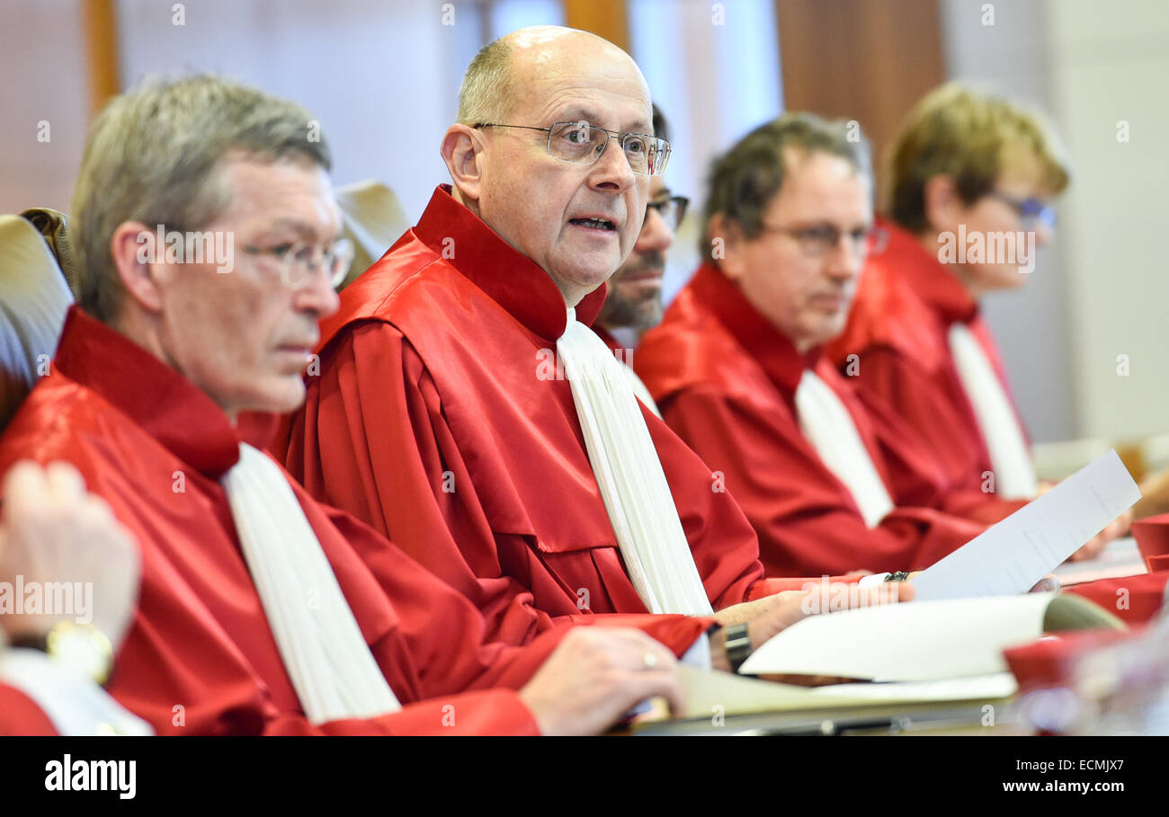 Karlsruhe, Germany. 17th Dec, 2014. The First Senate of the Federal Constitutional Court of Germany - including Michael Eichberger (L-R), Vice President Ferdinand Kirchhof, Johannes Masing and Susanne Baer - arrive at the courtroom of the Constitutional Court in Karlsruhe, Germany, 17 December 2014. The Court announces its decision on the inheritance tax in Germany. PHOTO: UWE ANSPACH/dpa/Alamy Live News Stock Photo