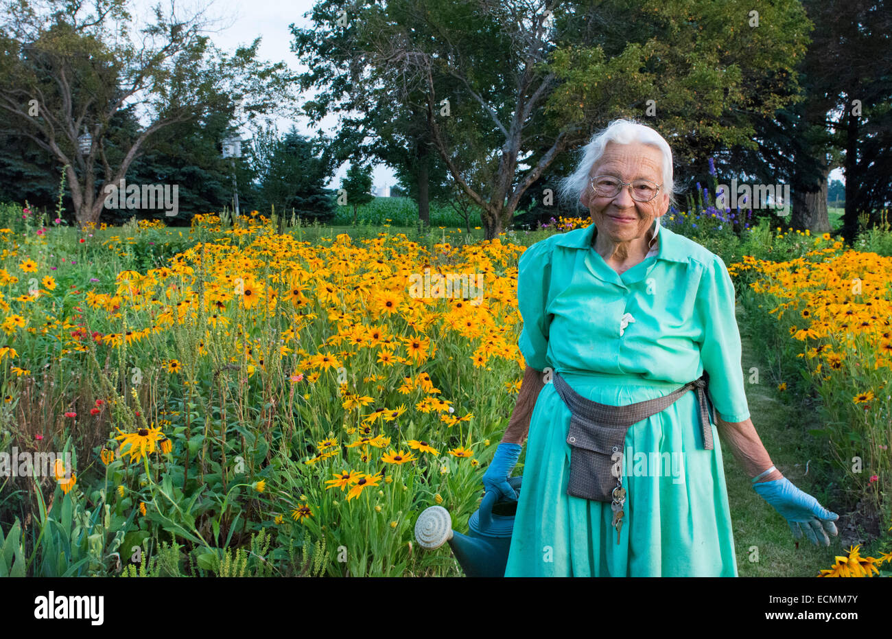 Plain City Ohio 89 year old Amish Great Grandmother watering her
