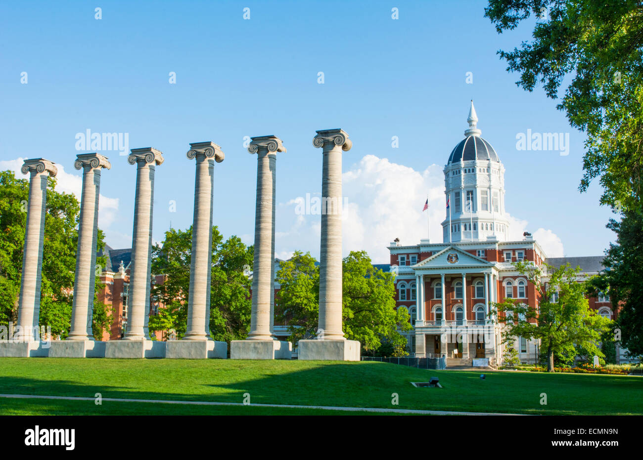 Columbia Missouri University of Missouri Jesse Hall and The Columns ...