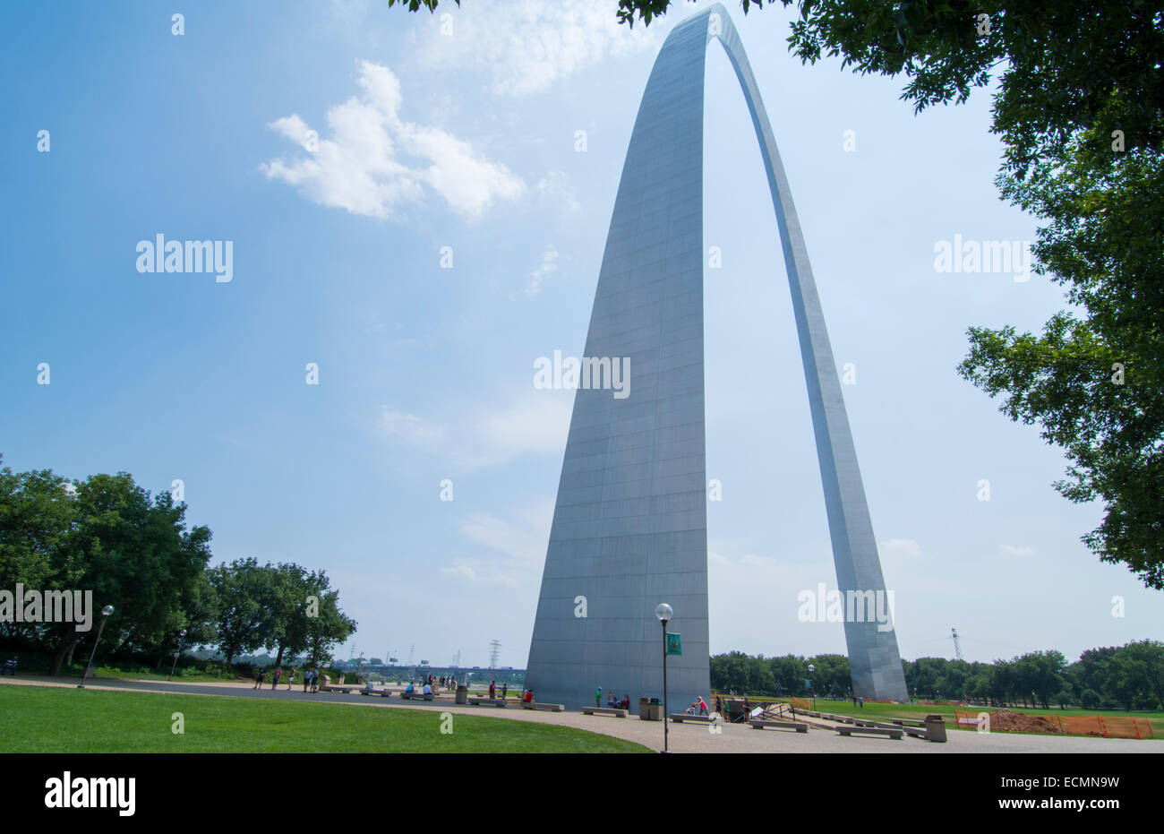 St Louis Missouri The Gateway Arch or St Louis Arch 630 feet high Stock Photo: 76673125 - Alamy