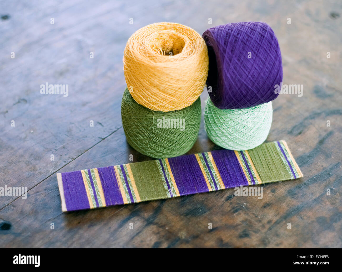 Mayan craft hi-res stock photography and images - Alamy