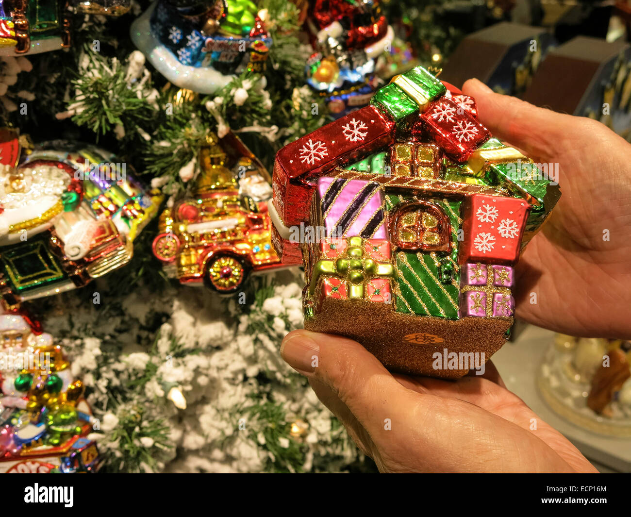 Saks Fifth Avenue Holiday Tree Ornaments, NYC Stock Photo Alamy