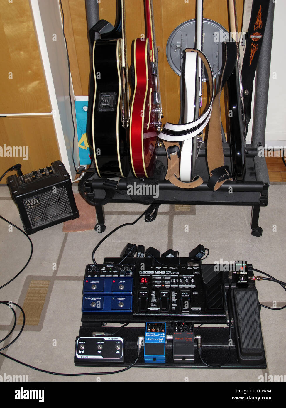 Digitech hi res stock photography and images Alamy
