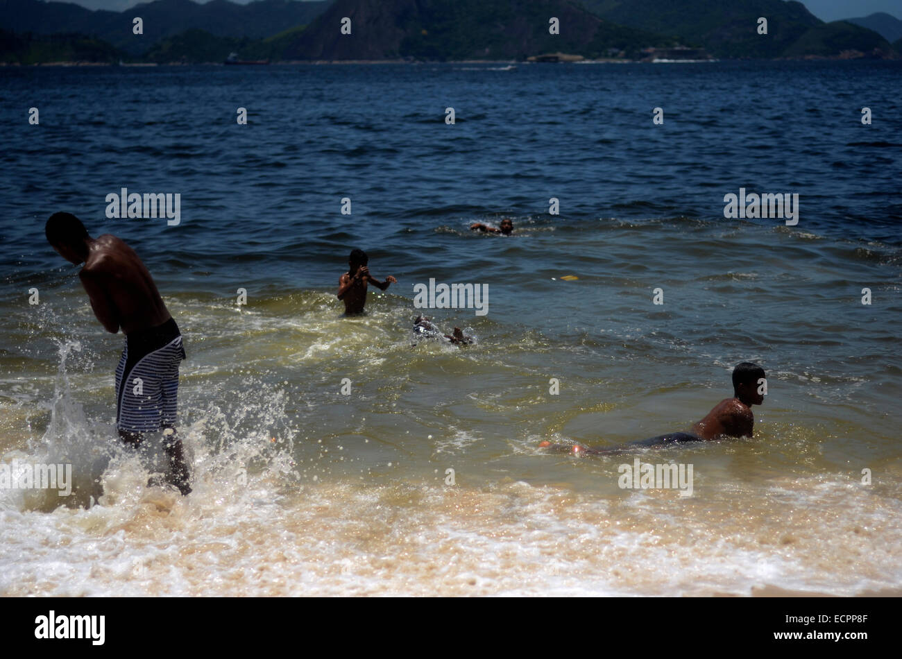 Drug resistant bacteria hires stock photography and images Alamy(02)
