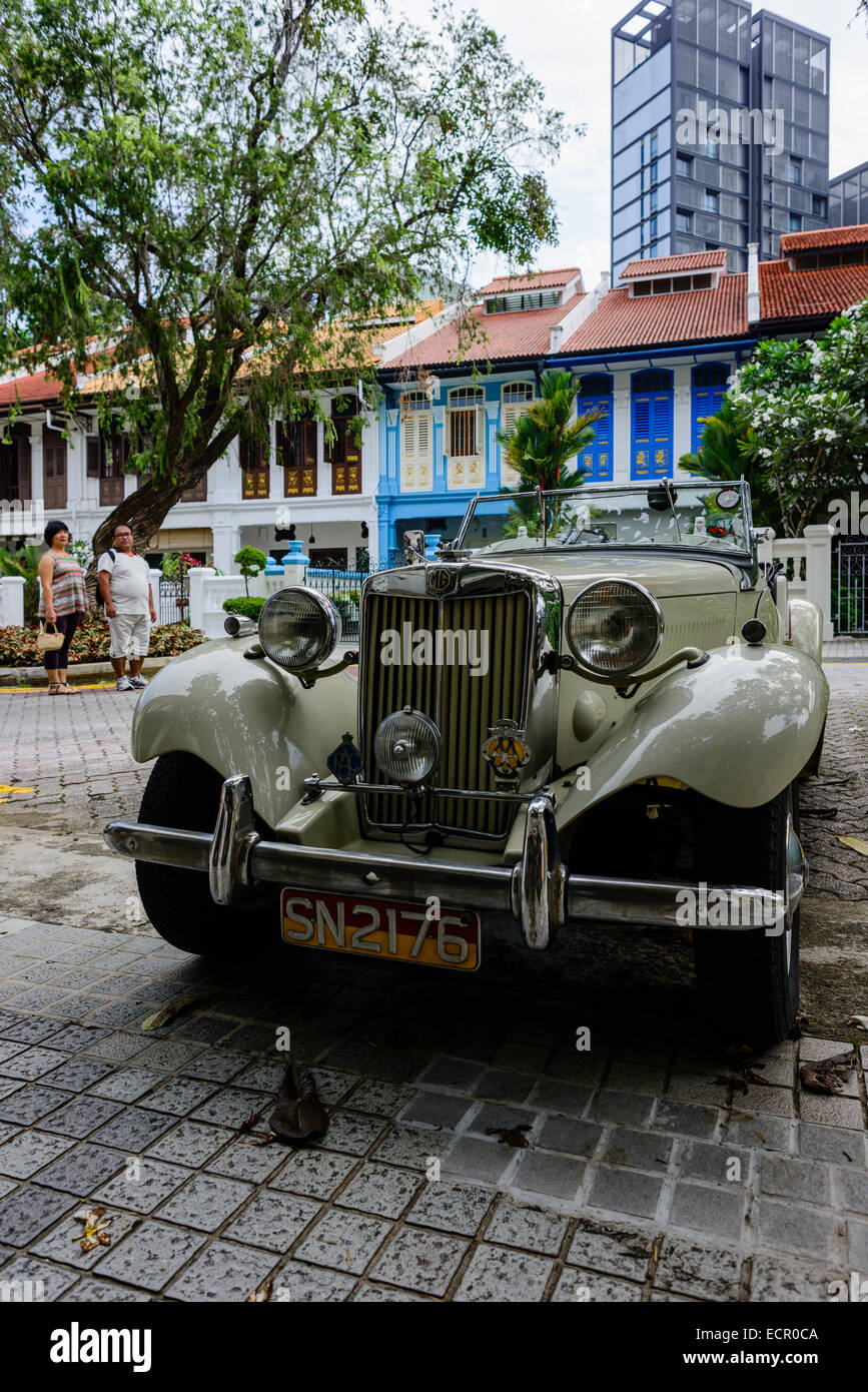 Vintage car in Singapore Stock Photo Alamy