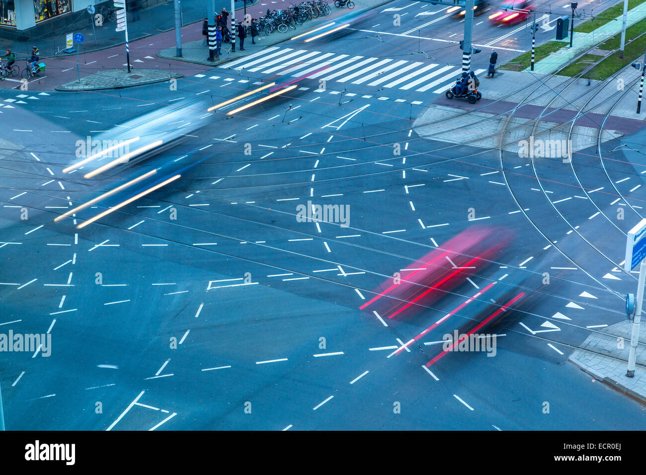 Intersection markings hires stock photography and images Alamy