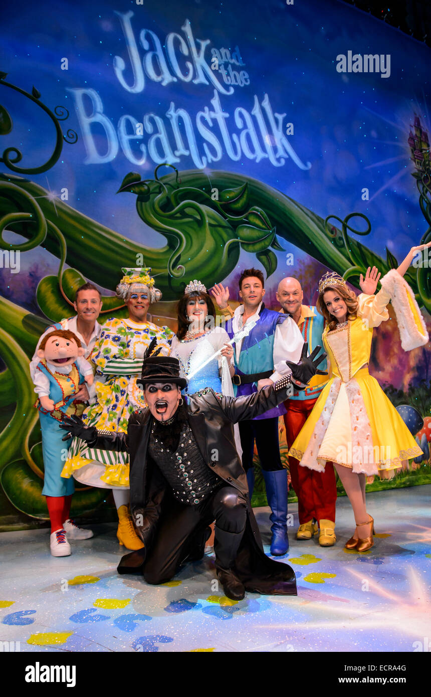 Birmingham, UK.  18th December 2014. Jack and the Beanstalk panto photocall at the Birmingham Hippodrome.  The cast are pictured l-r: Paul Zerdin (Simple Simon), Gary Wilmot (Dame Trot), Chris Gascoyne (Fleshcreep), Jane McDonald (The Enchantress), Duncan James (Jack) , Matt Slack (Silly Billy) and Robyn Mellor (Princess Apricot). Britain's biggest pantomime opens on Friday 19th December and runs until Sunday 1st February. Picture by Simon Hadley/Alamy Live News Stock Photo