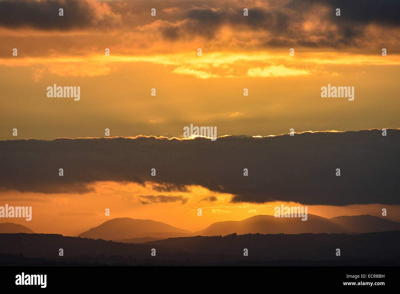 Setting sun, Burt, County Donegal, Ireland.  Photo © George Sweeney/Alamy Stock Photo