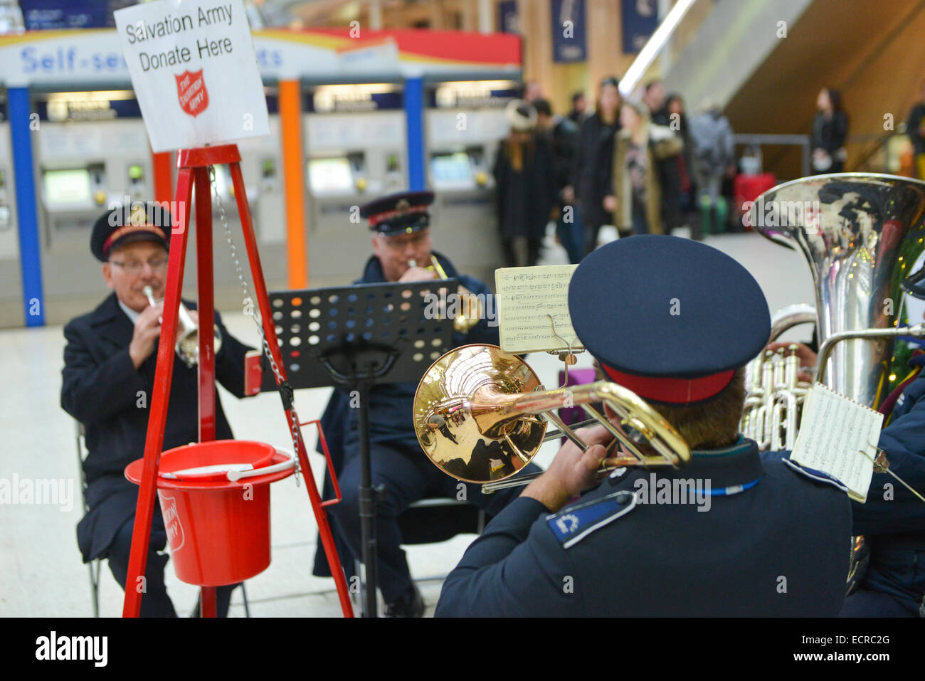 Salvation army band christmas hires stock photography and images Alamy