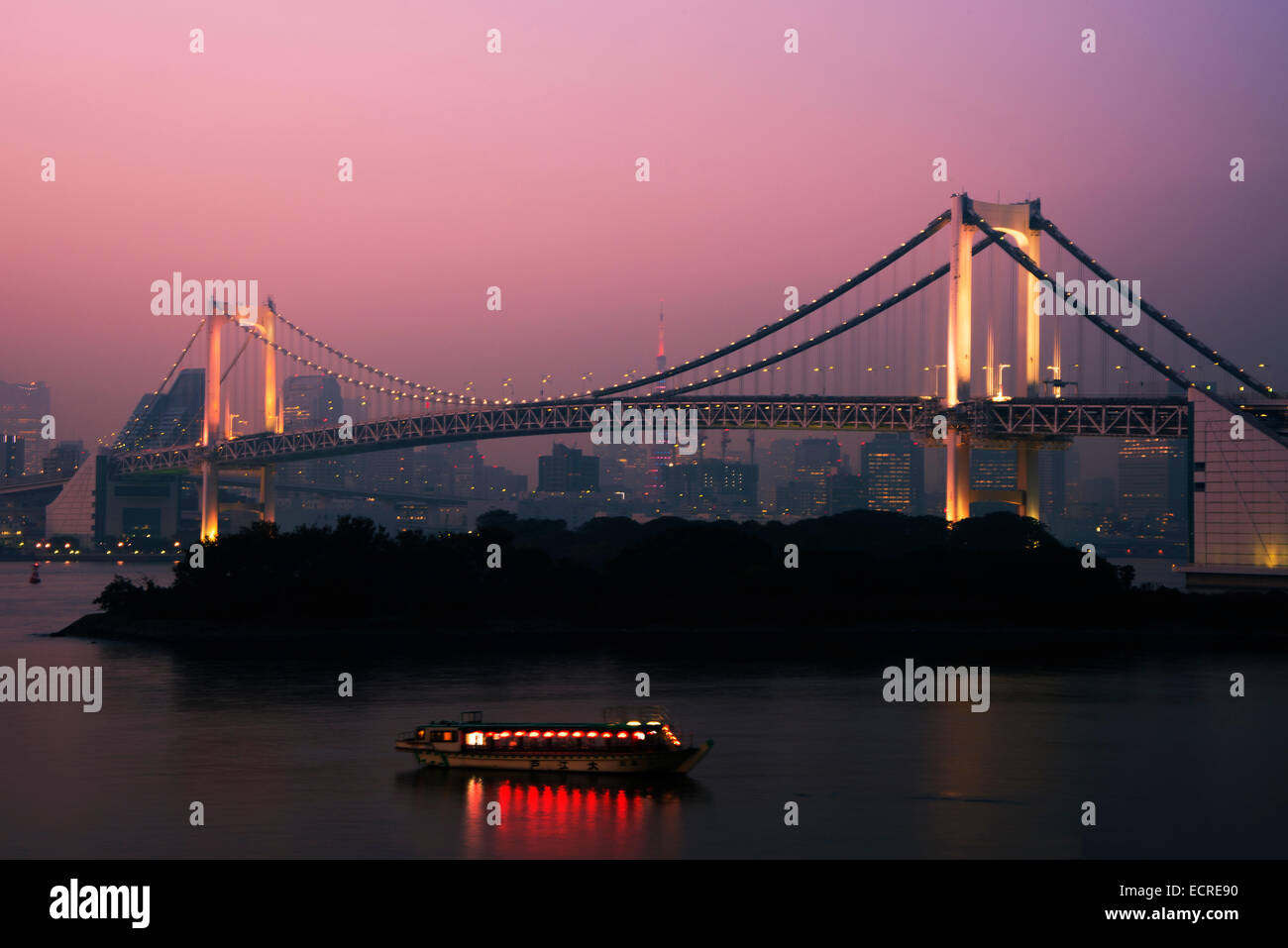 Rainbow Bridge at twilight, Tokyo harbour, Japan. Stock Photo