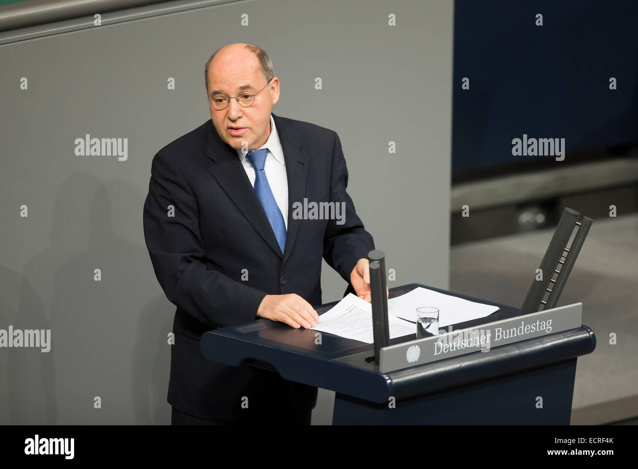 Berlin, Germany. 18th Dec, 2014. Delivery of a governmental declaration by the German Chancellor Angela Merkel  -to the forthcoming European council on the 18th and 19th December in Brussels 2014 at the Bundestag on December 18, 2014 in Berlin, Germany. Picture:  Gregor Gysi, chairman of DIE LINKE in the Bundestag. Credit:  Reynaldo Chaib Paganelli/Alamy Live News Stock Photo