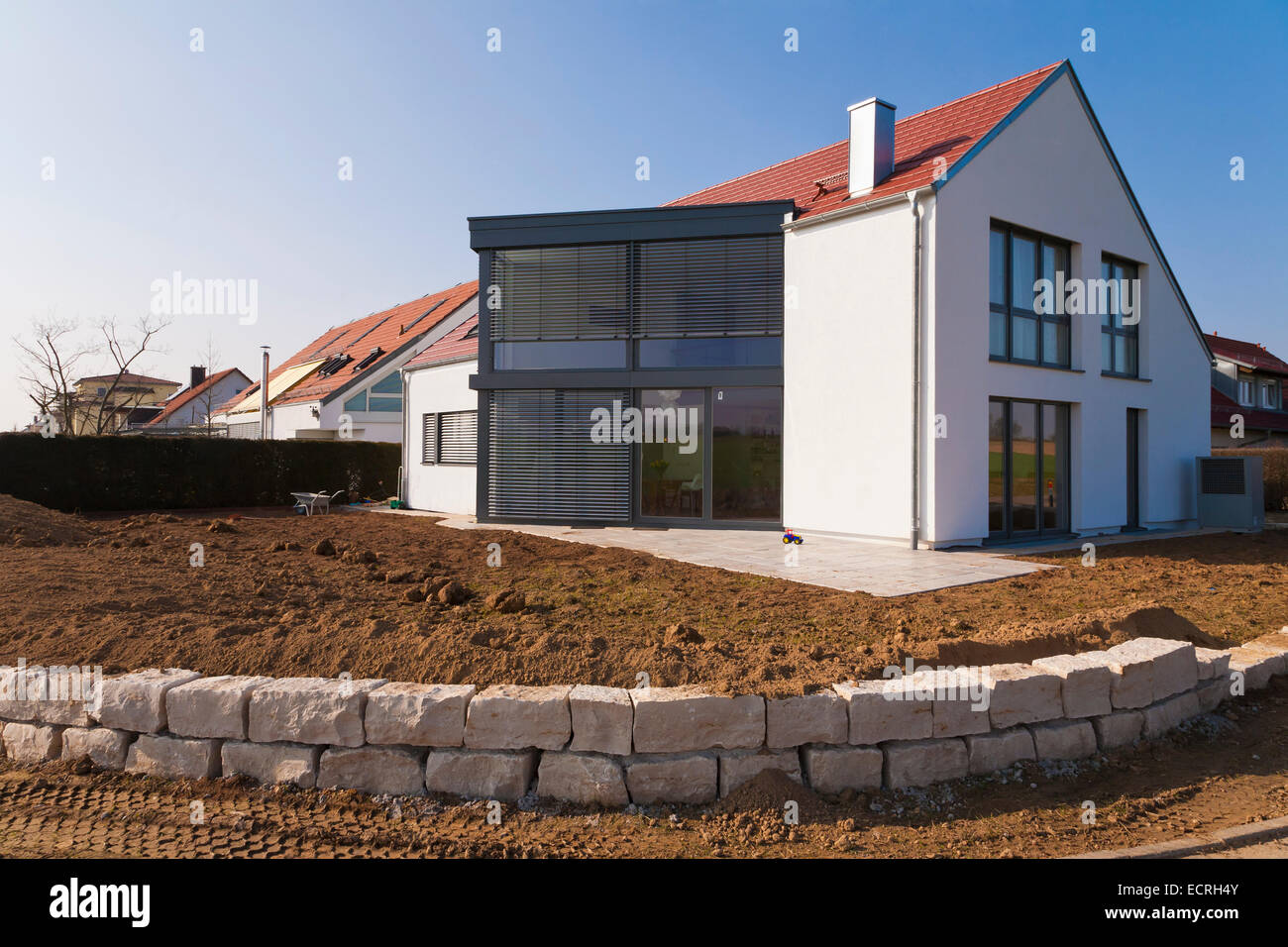 MODERN DETACHED HOUSE, NEW BUILDING, FAMILY HOME,  DWELLING HOUSE, RESIDENTIAL AREA, FELLBACH, BADEN-WURTTEMBERG, GERMANY Stock Photo