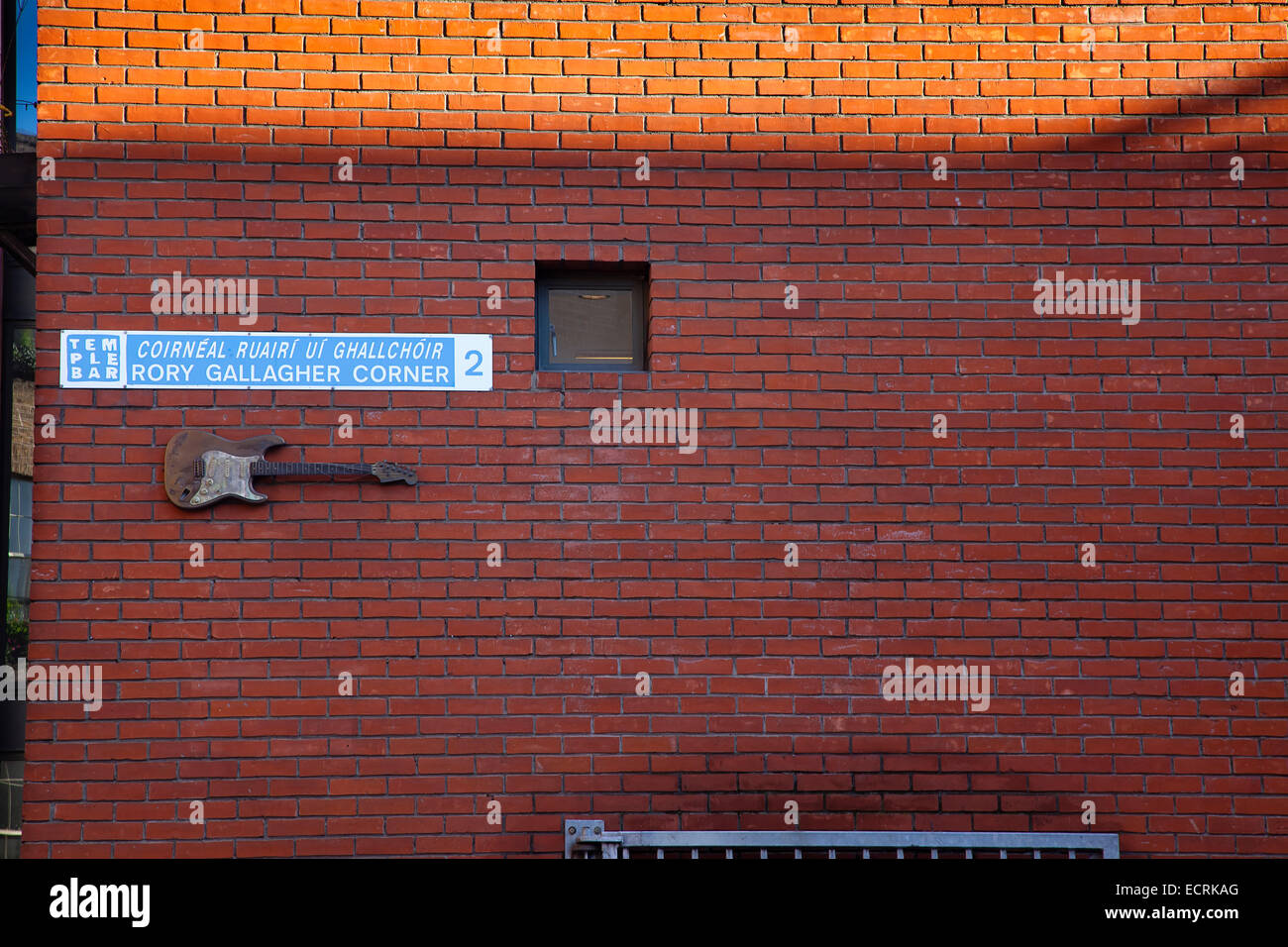Ireland, Dublin, Temple Bar, Rory Gallagher Corner sign on Essex Street. Stock Photo