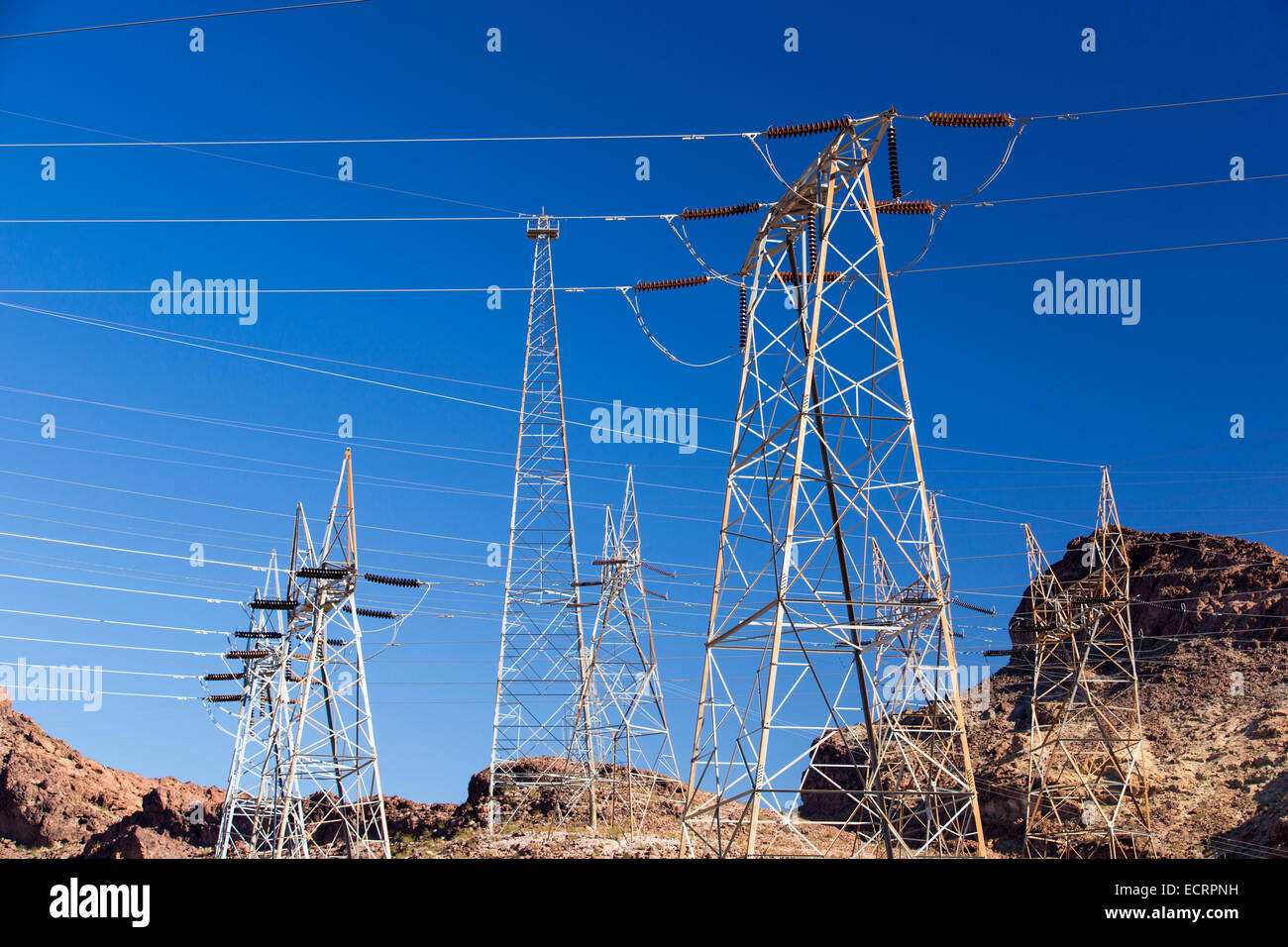 Electricity pylons america hires stock photography and images Alamy