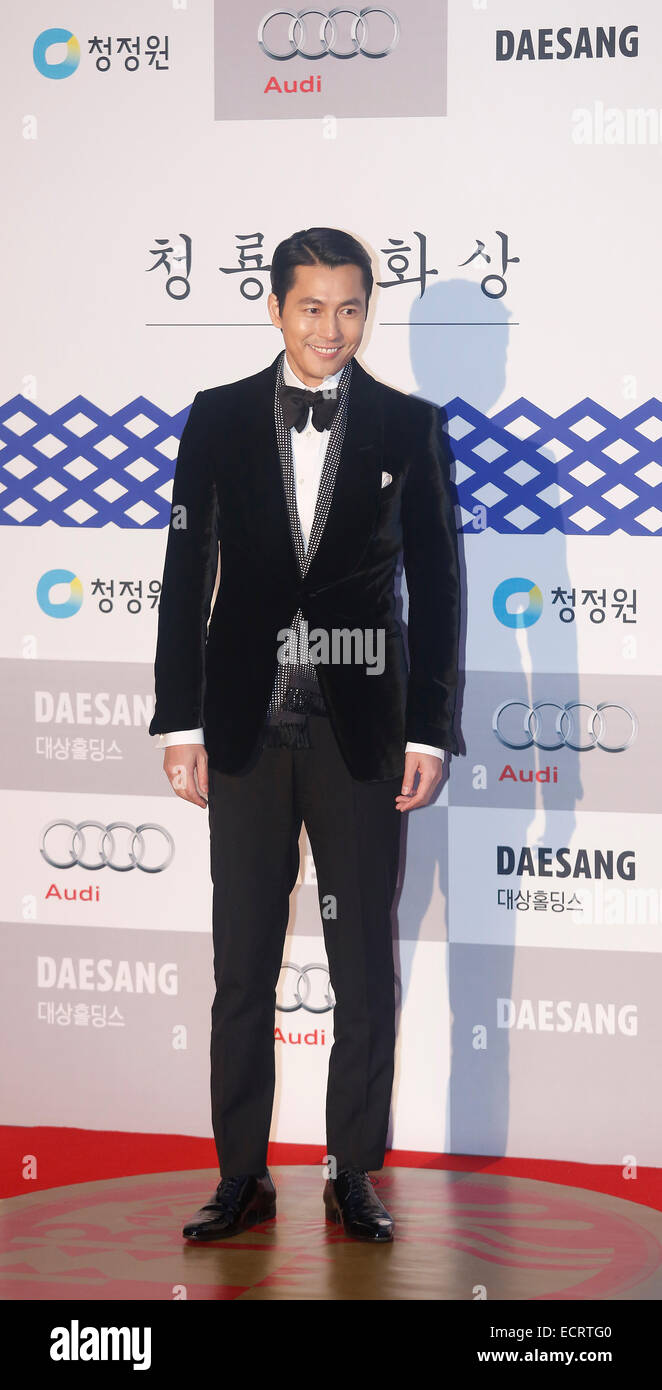 Jung Woo-Sung, Dec 17, 2014 : South Korean actor Jung Woo-Sung poses during a red carpet event of the Blue Dragon Film Awards in Seoul, South Korea. © Lee Jae-Won/AFLO/Alamy Live News Stock Photo