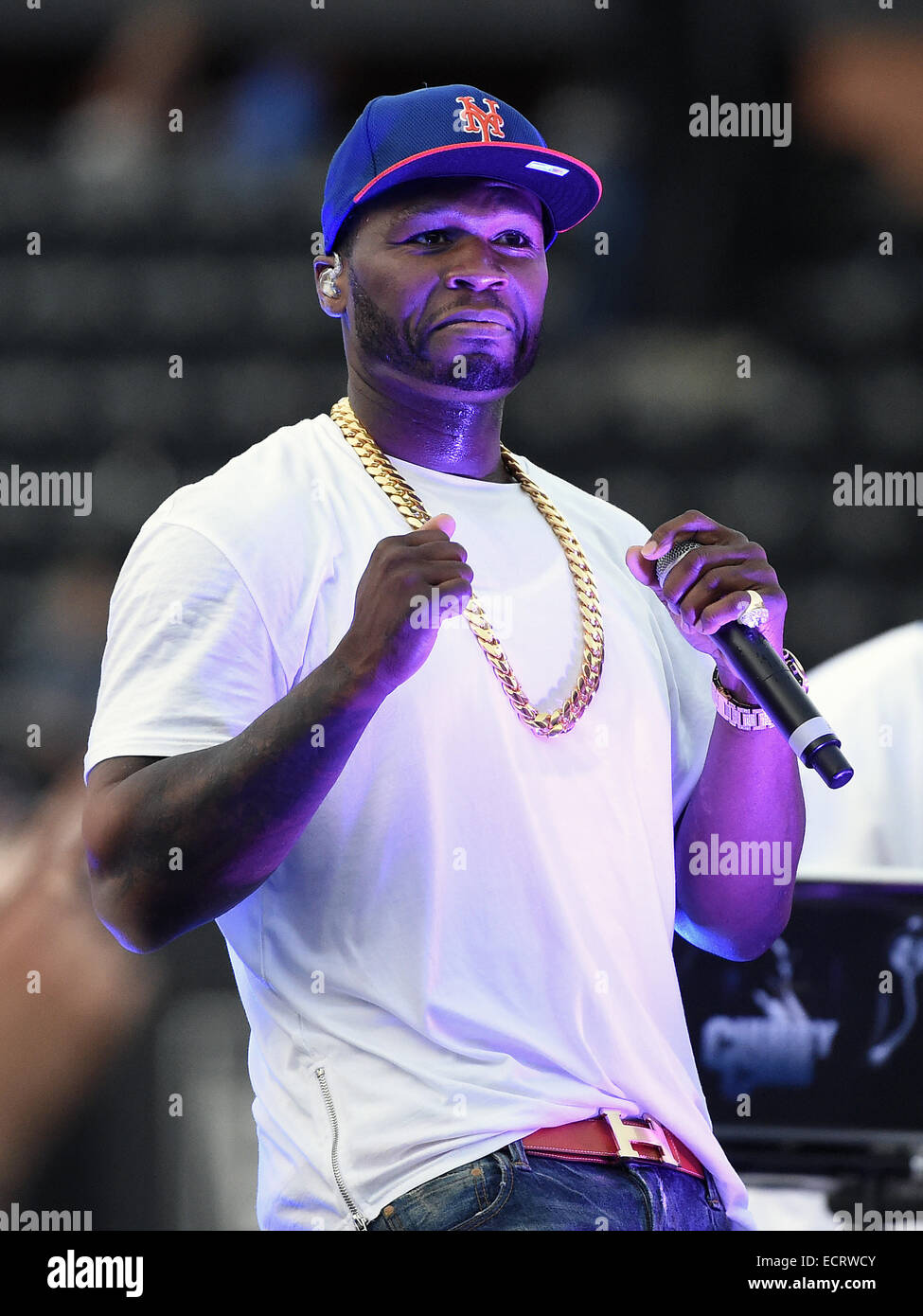 50 Cent performs live during a post-game concert at Citi Field on Saturday (14Jun14) following the New York Mets 0-5 loss against the San Diego Padres. This was a return to Citi Field for the rapper, who threw out what many are calling the worst first pit Stock Photo
