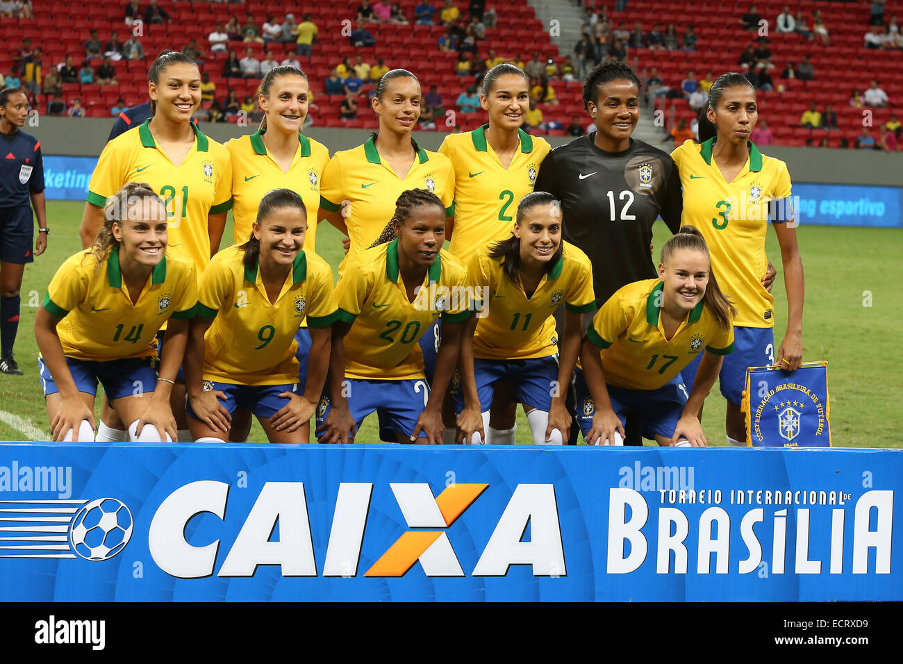 Brasilia, Brazil. 18th Dec, 2014. Brazil's start players pose for a photo prior to a match between China and Brazil of the 2014 International Tournament of Brasilia in Brasilia, capital of Brazil, Dec. 18, 2014. Brazil won 4-1. © Xu Zijian/Xinhua/Alamy Live News Stock Photo