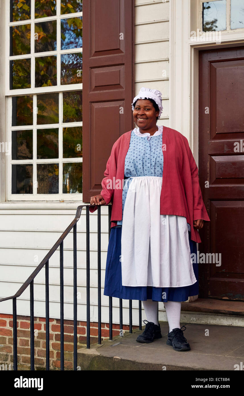 Colonial dress hi-res stock photography and images - Alamy