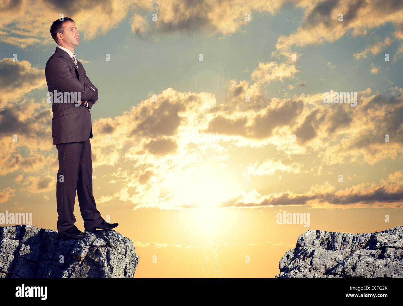 Man standing suit cross hi-res stock photography and images - Alamy