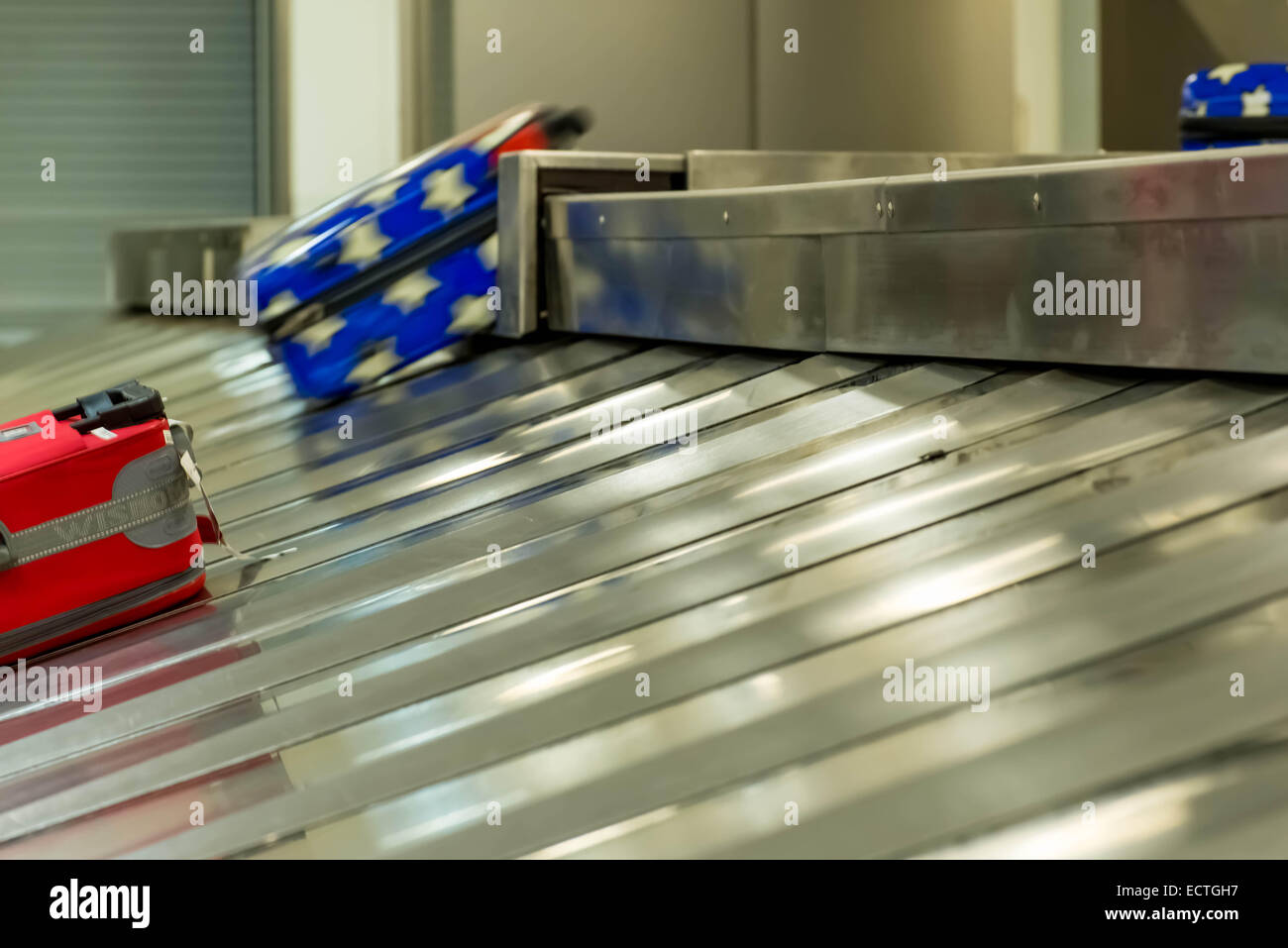 IAH, Houston Intercontinental Airport, Houston, TX, USA luggage