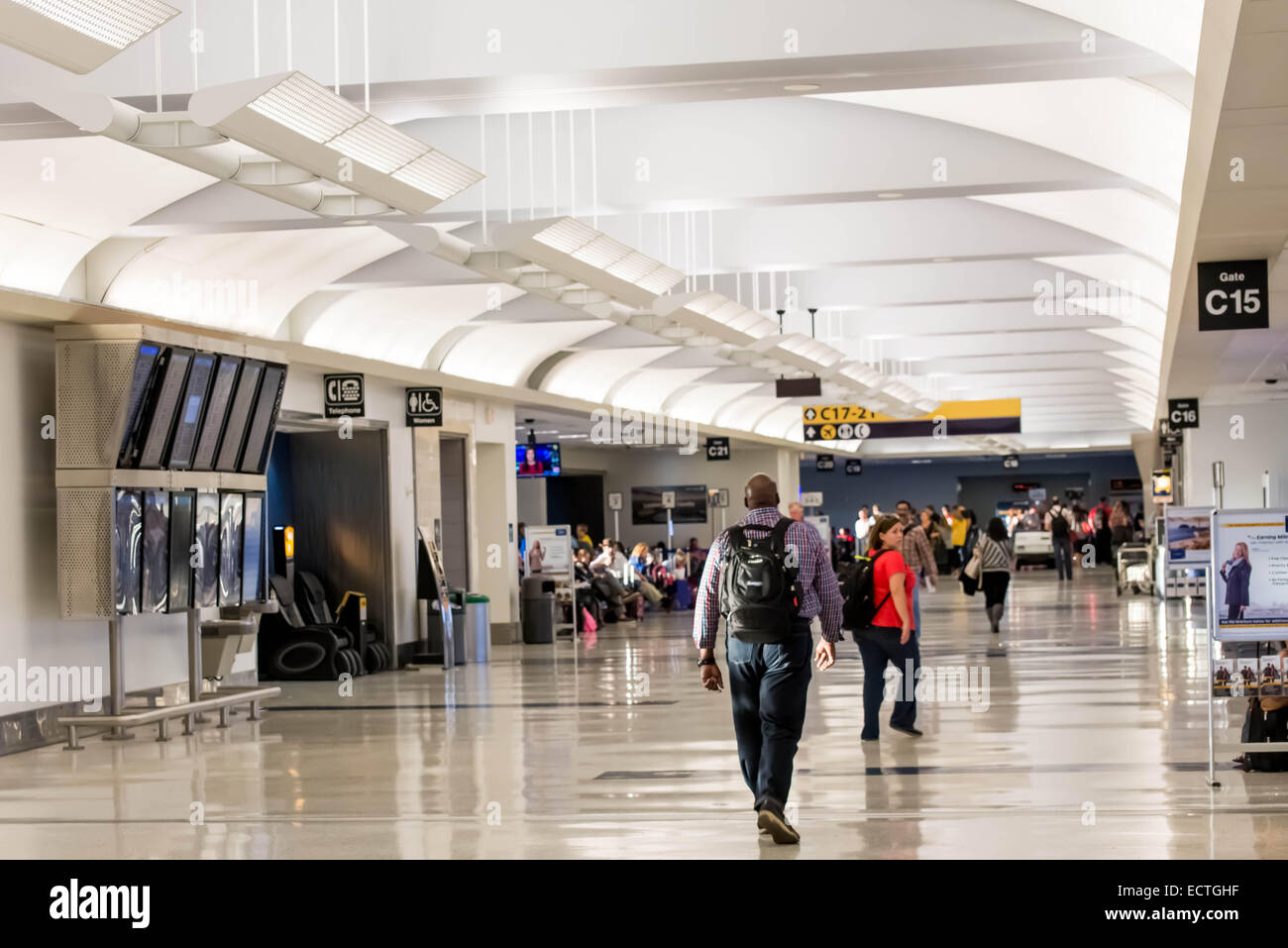 IAH, Houston Intercontinental Airport, Houston, TX, USA passengers