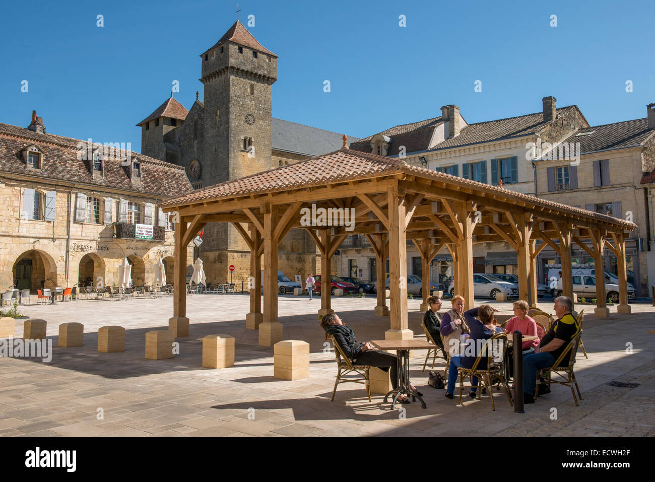 Centre of Beaumont du Perigord, Dordogne, France Stock Photo 76779543