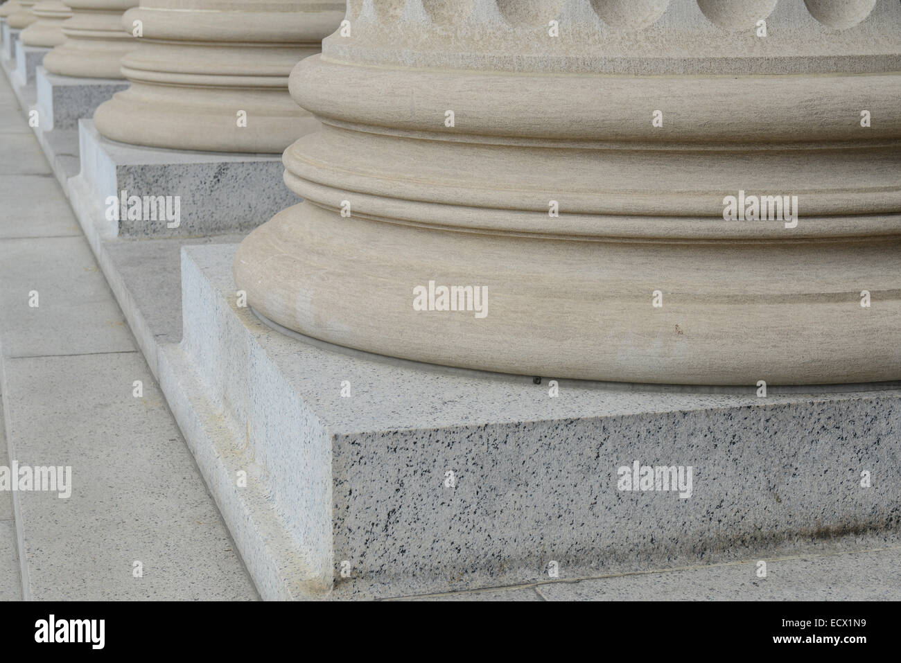 Pillars hi-res stock photography and images - Alamy