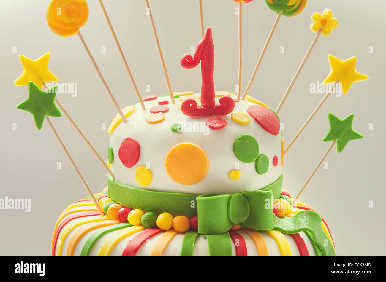 463 Number One Birthday Cake Stock Photos, High-Res Pictures, and Images -  Getty Images