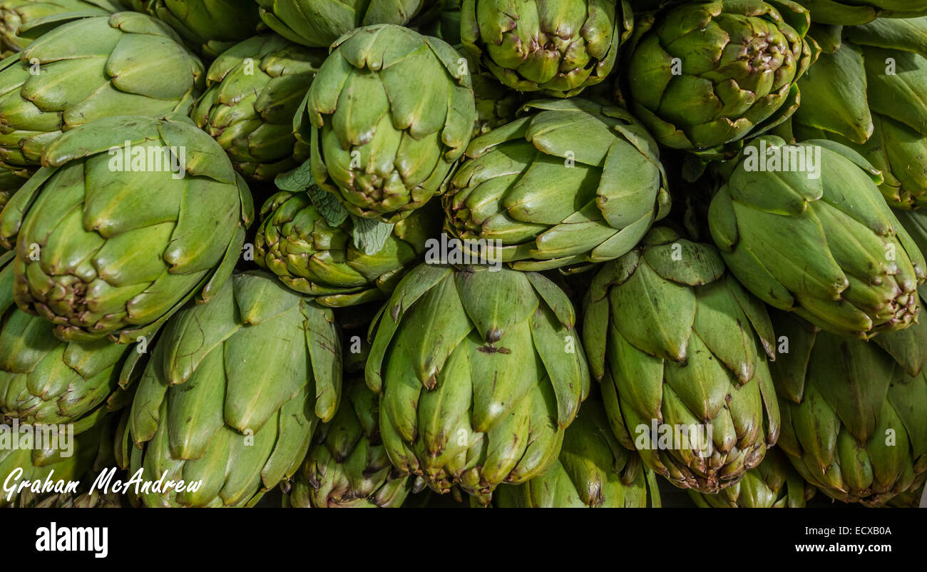 artichokes for sale Stock Photo Alamy