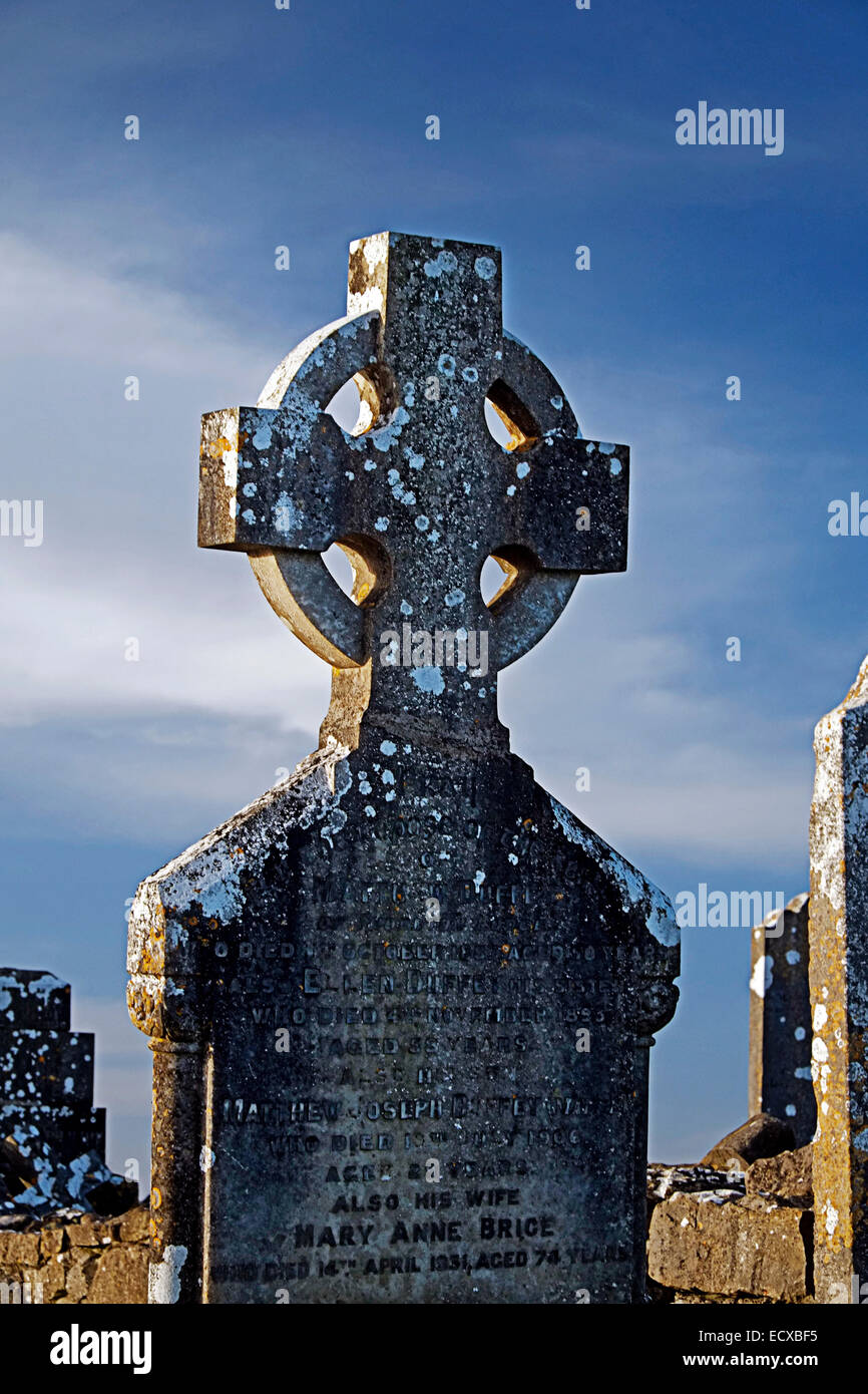 Celtic Cross Cemetery Tombstone Ireland Graveyard Stock Photo
