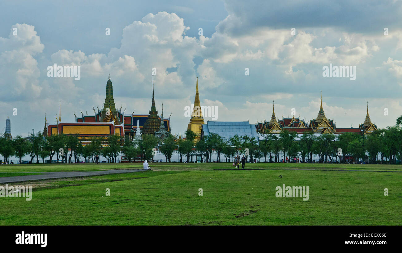 View of the Royal Grand Palace in Bangkok, Thailand Stock Photo - Alamy